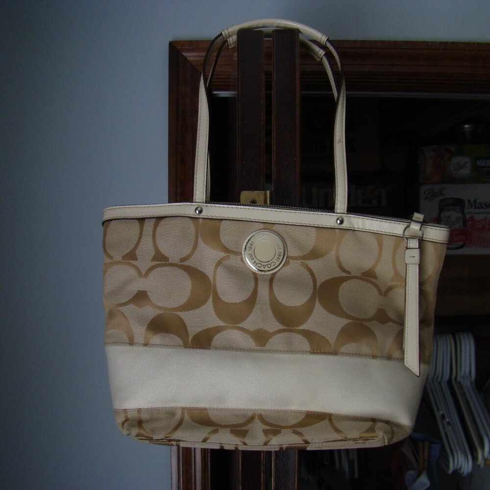 Coach purse